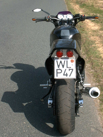 20043